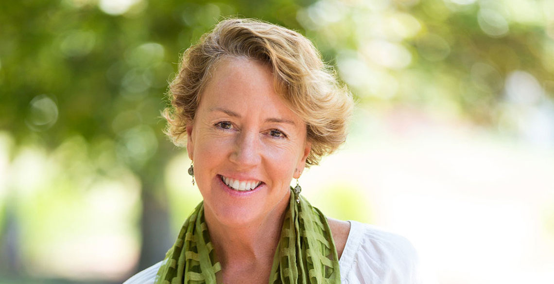 Lisa Tossey joins the team. Photo, Matthew Amey