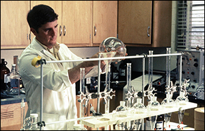VIMS chemist Bob Huggett