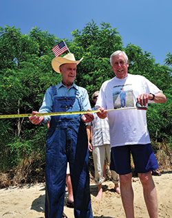 Bernie Fowler and Steny Hoyer. Credit: Michael W. Fincham